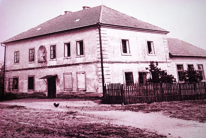 a: Původní podoba školy